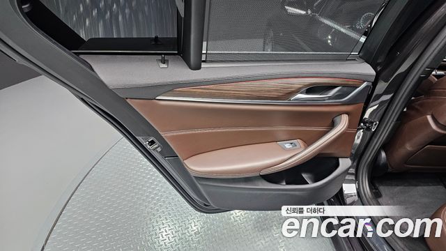 BMW 5 Series (G30) 520d xDrive M Sport Package Plus 2019 — фото 25
