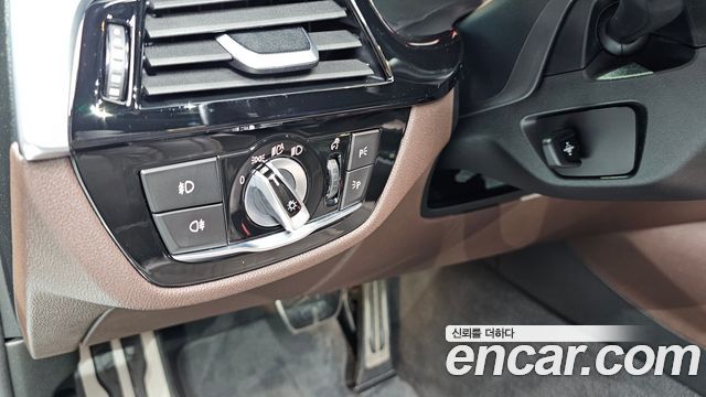 BMW 5 Series (G30) 520d xDrive M Sport Package Plus 2019 — фото 29