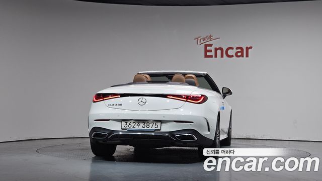 Mercedes-Benz CLE-Class (C236) CLE200 Cabriolet 2025 — фото 4