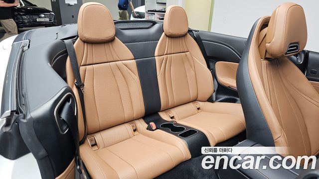 Mercedes-Benz CLE-Class (C236) CLE200 Cabriolet 2025 — фото 11