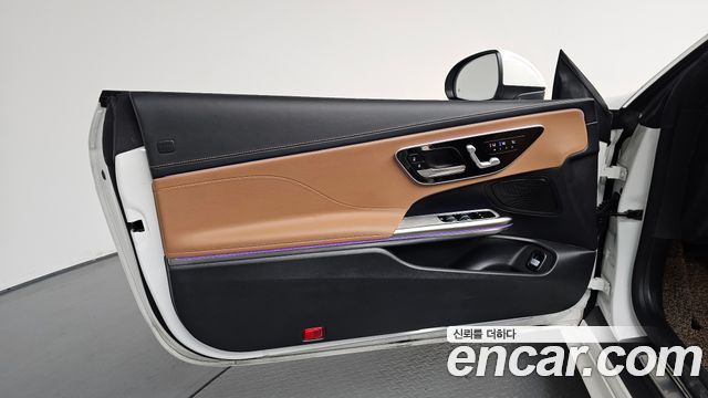 Mercedes-Benz CLE-Class (C236) CLE200 Cabriolet 2025 — фото 24