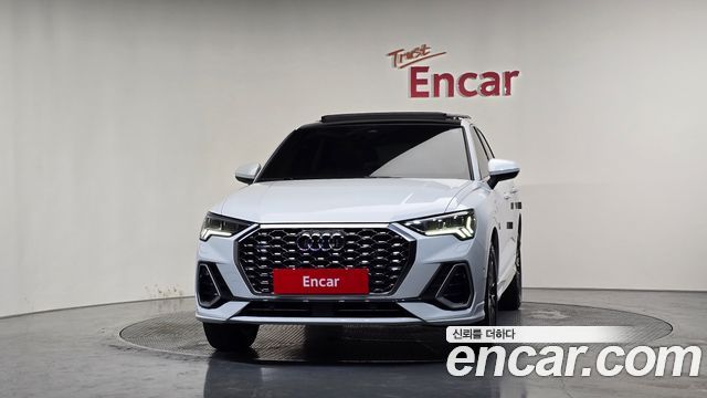 Audi Q3 (F3) 40 TFSI Quattro Premium Sport Back 2024 — фото 3