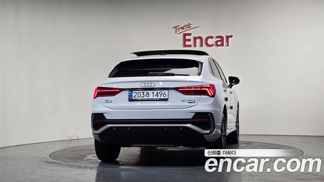 Audi Q3 (F3) 40 TFSI Quattro Premium Sport Back 2024 — фото 4