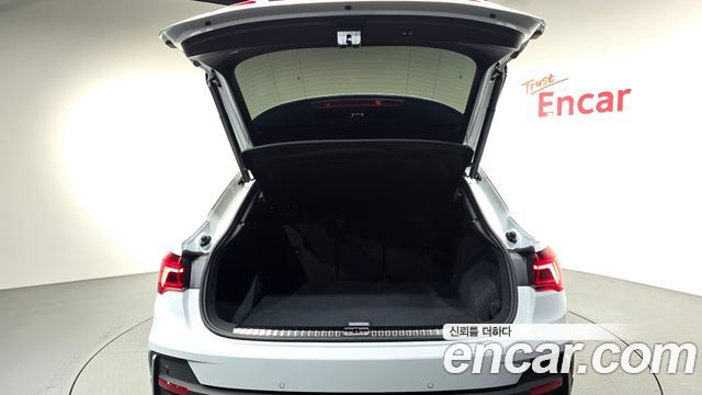 Audi Q3 (F3) 40 TFSI Quattro Premium Sport Back 2024 — фото 22