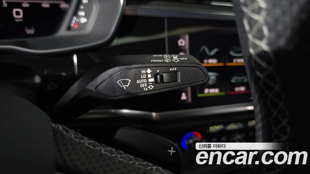 Audi Q3 (F3) 40 TFSI Quattro Premium Sport Back 2024 — фото 24