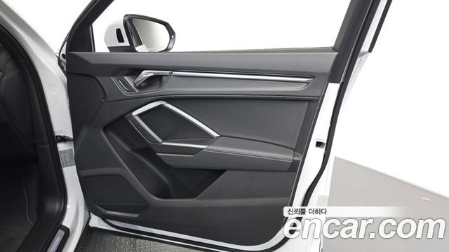 Audi Q3 (F3) 40 TFSI Quattro Premium Sport Back 2024 — фото 30