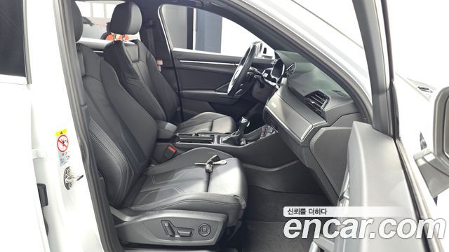 Audi Q3 (F3) 40 TFSI Quattro Premium Sport Back 2024 — фото 32