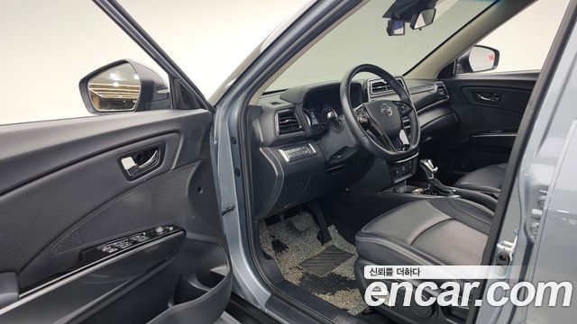 KG Mobility (SsangYong) Very New Tivoli Gasoline 1.5 2WD V3 2022 — фото 10