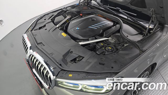 BMW 7 Series (G11) 745Le iPerformance M Sport 2021 — фото 6