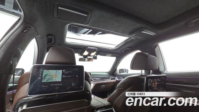 BMW 7 Series (G11) 745Le iPerformance M Sport 2021 — фото 19