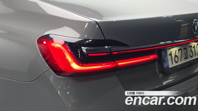 BMW 7 Series (G11) 745Le iPerformance M Sport 2021 — фото 23