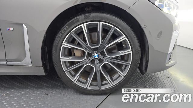 BMW 7 Series (G11) 745Le iPerformance M Sport 2021 — фото 36