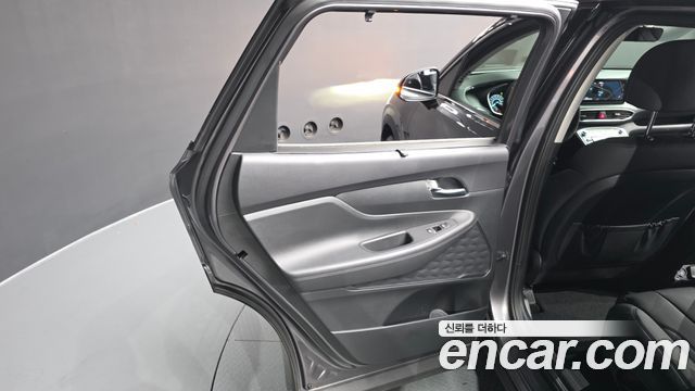 Hyundai Santa Fe HEV 1.6 2WD Prestige Choice 2023 — фото 25