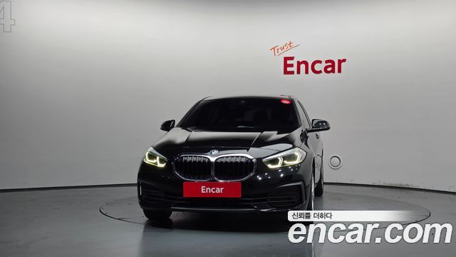 BMW 1 Series (F40) 118d Joy 2021 — фото 3