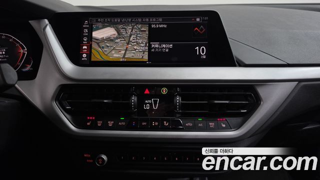 BMW 1 Series (F40) 118d Joy 2021 — фото 14