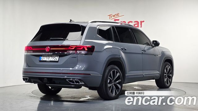 Volkswagen Atlas 2.0 TSI R-LINE 7-Seater 2025 — фото 2