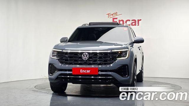 Volkswagen Atlas 2.0 TSI R-LINE 7-Seater 2025 — фото 3