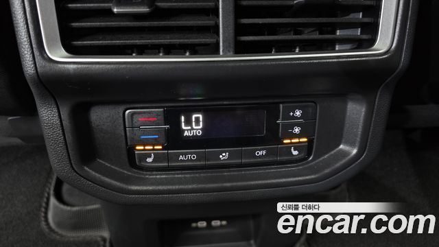 Volkswagen Atlas 2.0 TSI R-LINE 7-Seater 2025 — фото 31