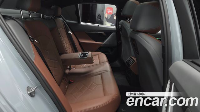 BMW 5 Series (G60) 530i xDrive M Sport 2024 — фото 12