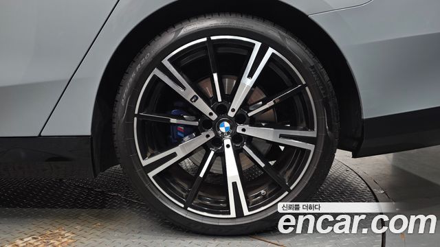 BMW 5 Series (G60) 530i xDrive M Sport 2024 — фото 21