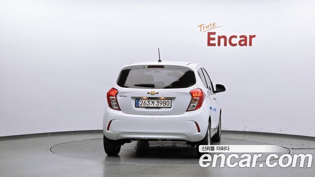 Chevrolet Spark LT 2021 — фото 4