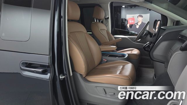 Hyundai Staria 4WD Lounge 9-Seater Inspiration 2022 — фото 11