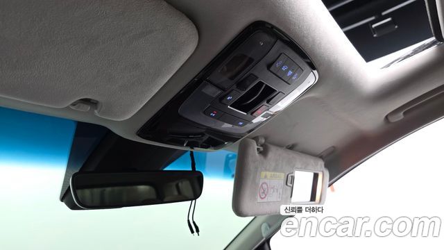 Hyundai Staria 4WD Lounge 9-Seater Inspiration 2022 — фото 20