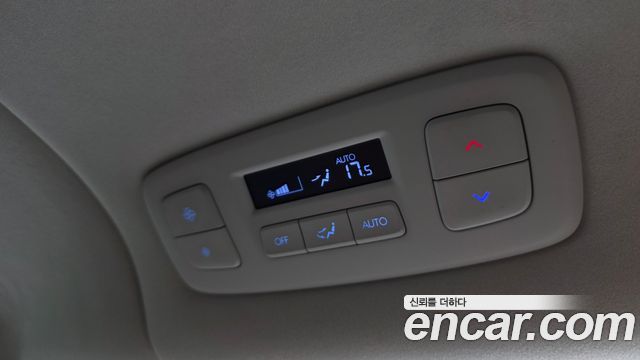 Hyundai Staria 4WD Lounge 9-Seater Inspiration 2022 — фото 36
