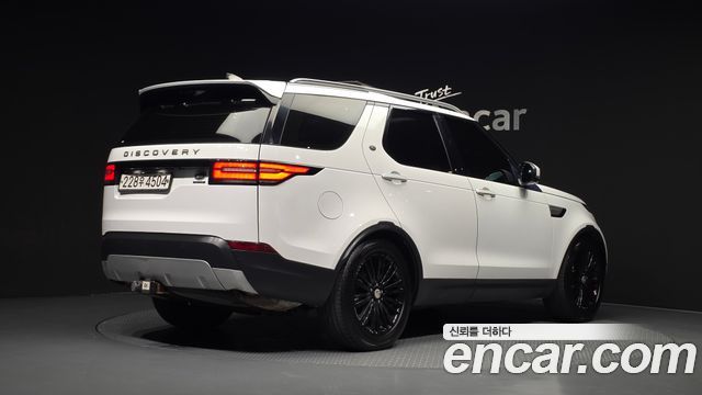 Land Rover Discovery 5 3.0 SD6 HSE Luxury 2019 — фото 2