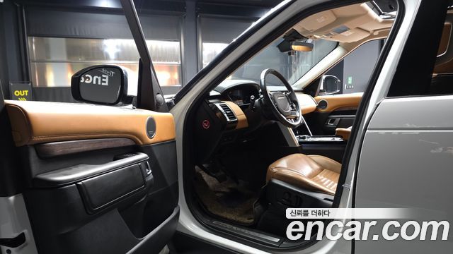 Land Rover Discovery 5 3.0 SD6 HSE Luxury 2019 — фото 10
