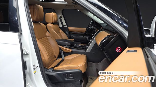 Land Rover Discovery 5 3.0 SD6 HSE Luxury 2019 — фото 11