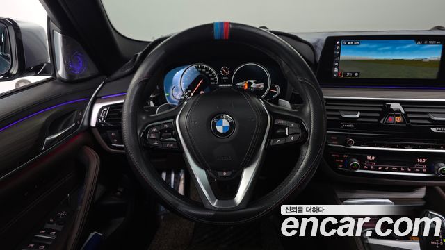 BMW 5 Series (G30) 530i xDrive M Sport Package Plus 2017 — фото 17