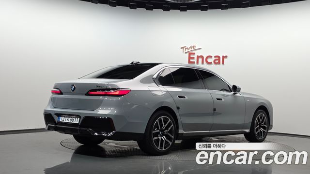 BMW 7 Series (G70) 740i xDrive M Sport Limited 2025 — фото 2