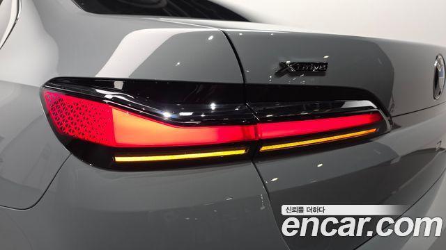BMW 7 Series (G70) 740i xDrive M Sport Limited 2025 — фото 23