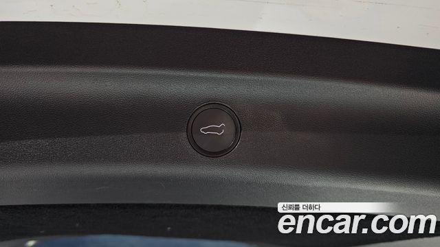 Tesla Model Y RWD 2023 — фото 30