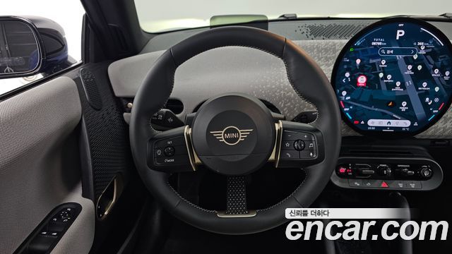 MINI Cooper Electric (IV) SE Favoured 2024 — фото 13