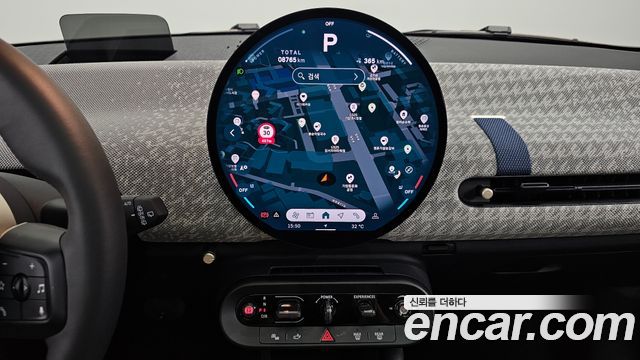 MINI Cooper Electric (IV) SE Favoured 2024 — фото 14