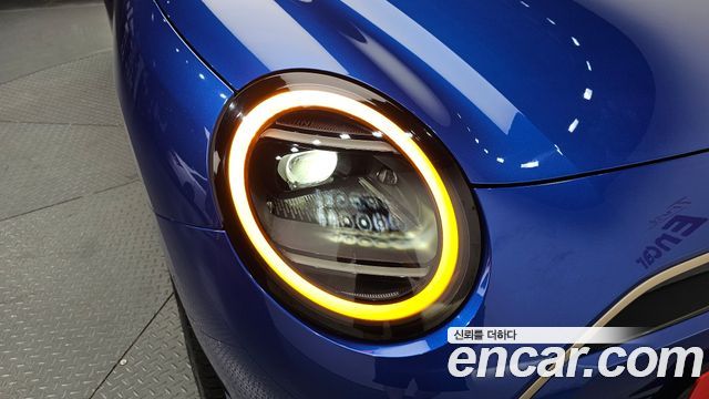 MINI Cooper Electric (IV) SE Favoured 2024 — фото 22