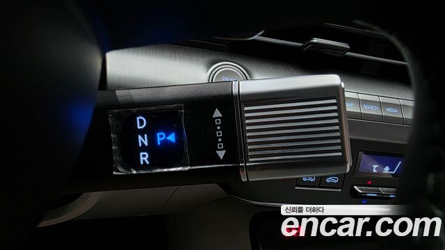 Hyundai Kona (SX2) Gasoline 1.6 Turbo 4WD Premium 2023 — фото 9