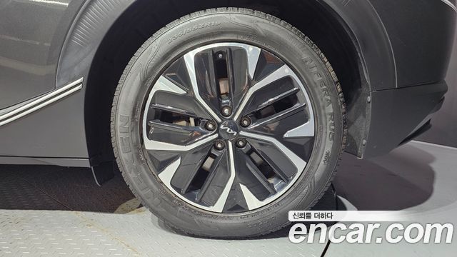 Kia EV6 Long Range Air 2022 — фото 21