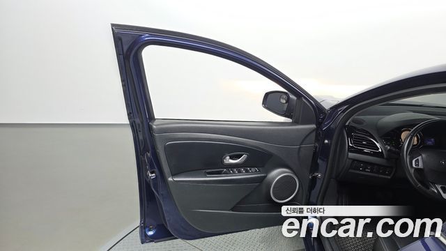 Renault Korea SM3 Z.E. RE 2017 — фото 24