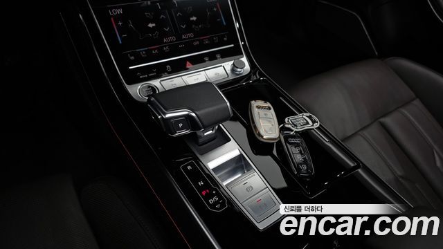 Audi A8 (D5) 55 TFSI Quattro Premium LWB 2023 — фото 9