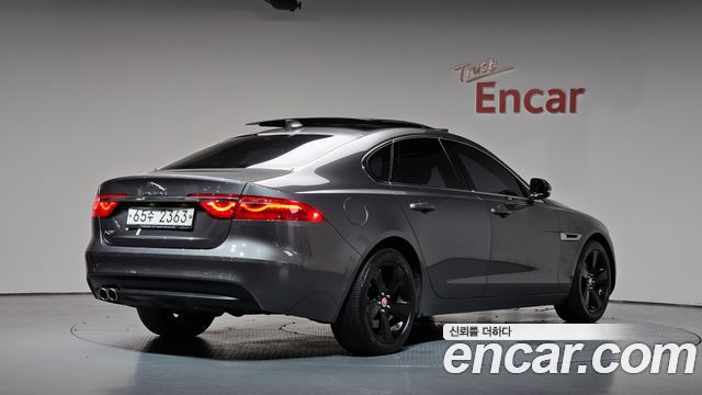 Jaguar XF (X260) 20d Prestige 2017 — фото 2
