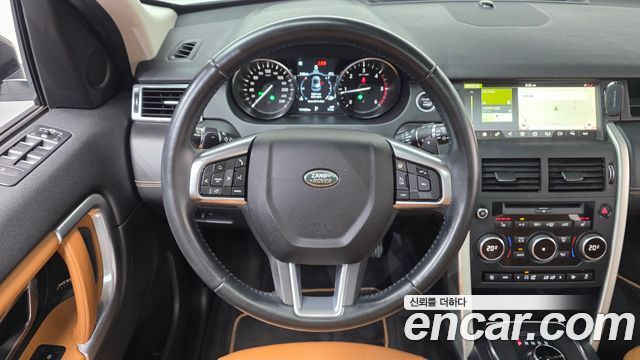 Land Rover Discovery Sport 2.0 TD4 HSE Luxury 2018 — фото 14
