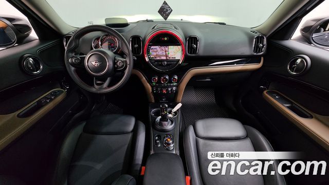 MINI Cooper SD Countryman ALL4 2nd 2020 — фото 7