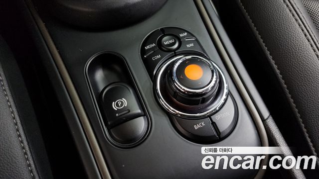 MINI Cooper SD Countryman ALL4 2nd 2020 — фото 19