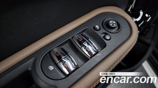 MINI Cooper SD Countryman ALL4 2nd 2020 — фото 29