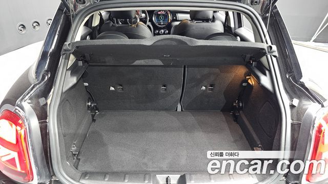 MINI Cooper 5Door Standard 3rd 2021 — фото 20