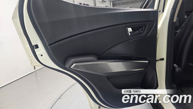 KG Mobility (SsangYong) Very New Tivoli Gasoline 1.5 2WD V5 2020 — фото 25