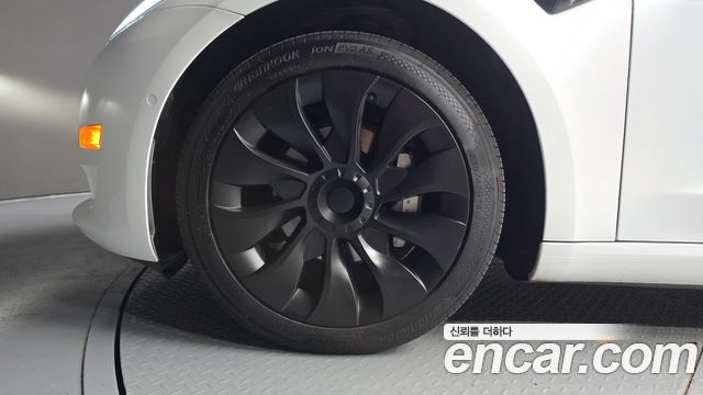 Tesla Model 3 Standard Range Plue RWD 2020 — фото 5